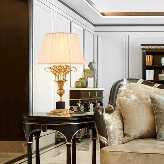 أباجورة طاولة نحاس ديكورية لغرف المعيشة والصالونات