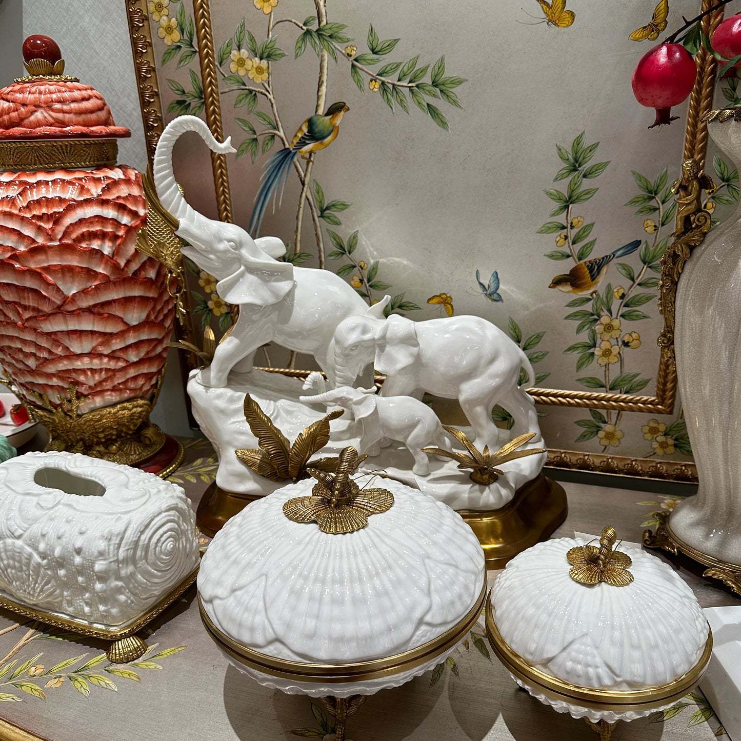 luxury decorative  white ceramic with copper statue