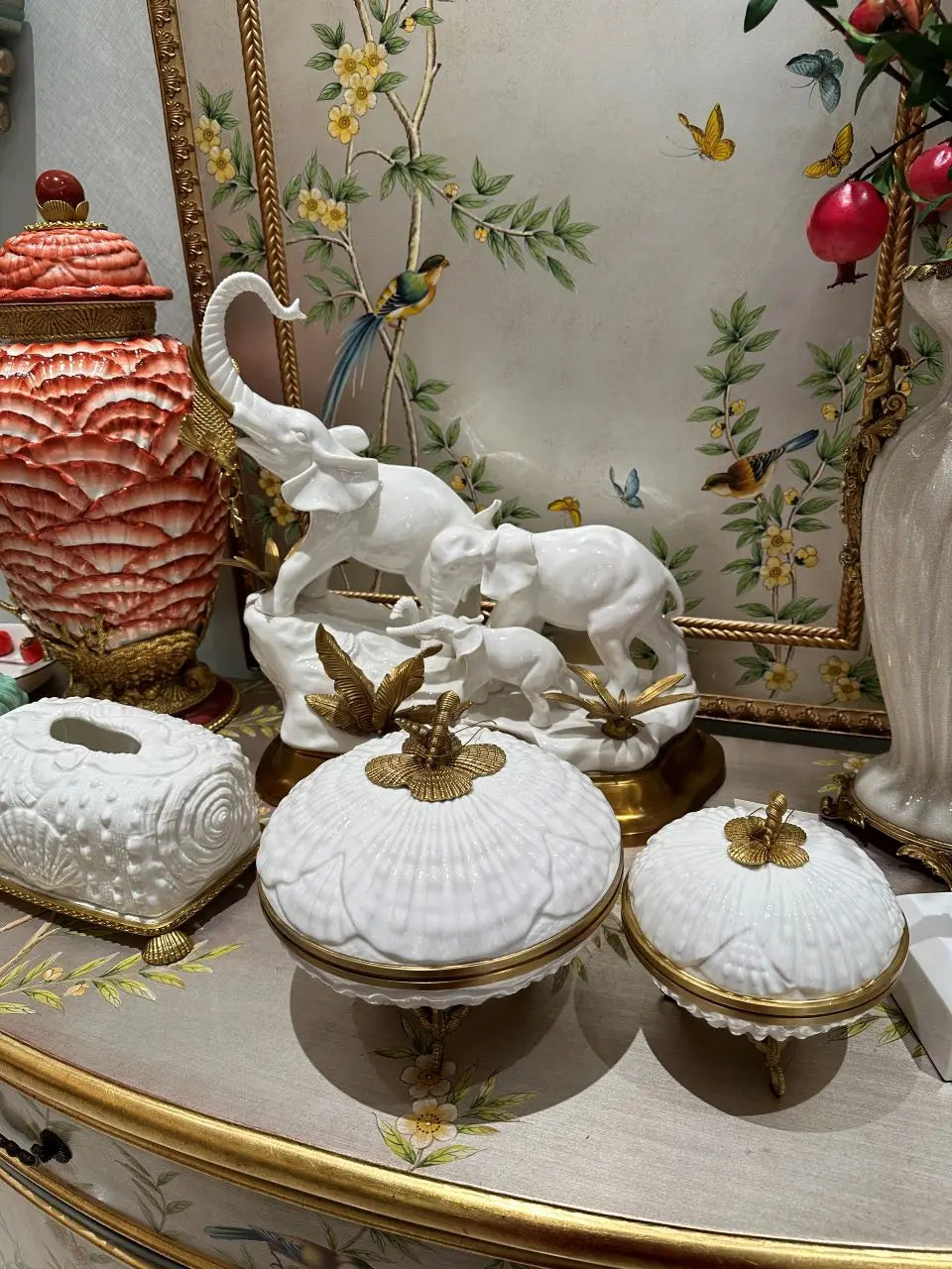 luxury decorative  white ceramic with copper statue