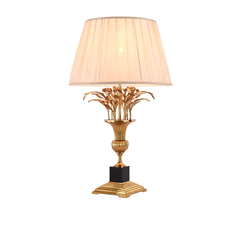 Luxury European Copper Table Lamp – Classic Modern Decorative Lighting for Gulf Homes